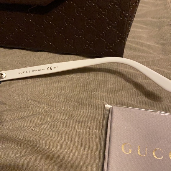 🛑SOLD🛑Gucci Sunglasses Excellent Condition✳️ - Picture 10 of 11